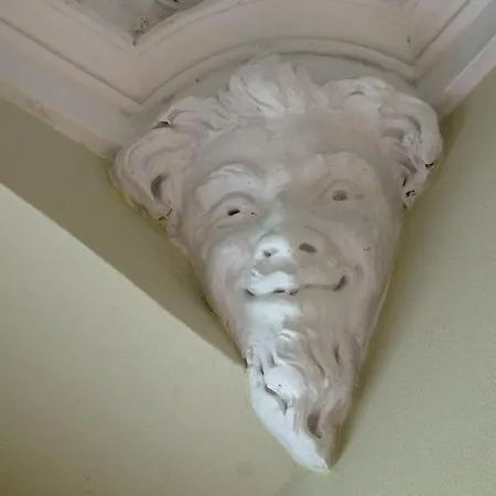 Haniel Paul アパート ドレスデン