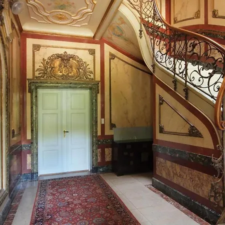 Haniel Paul アパート *